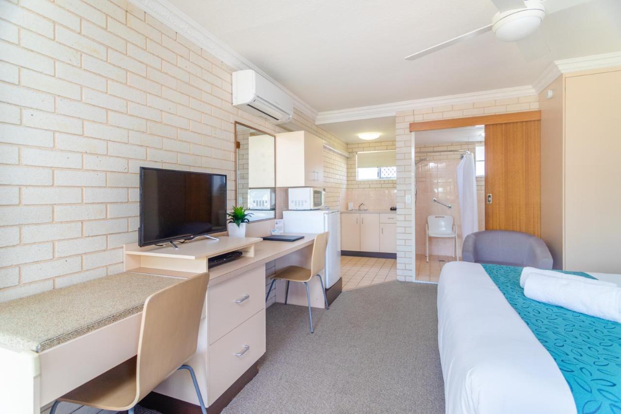 Santa Fe Motel And Holiday Units Леннокс-Хед Экстерьер фото