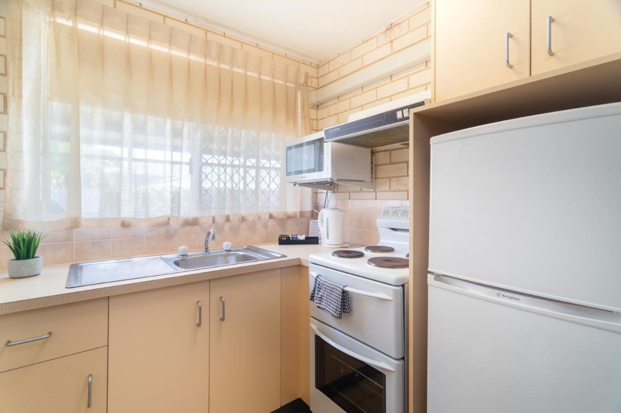 Santa Fe Motel And Holiday Units Леннокс-Хед Экстерьер фото