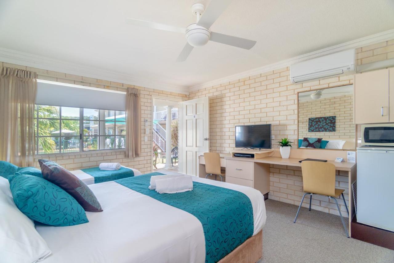 Santa Fe Motel And Holiday Units Леннокс-Хед Экстерьер фото